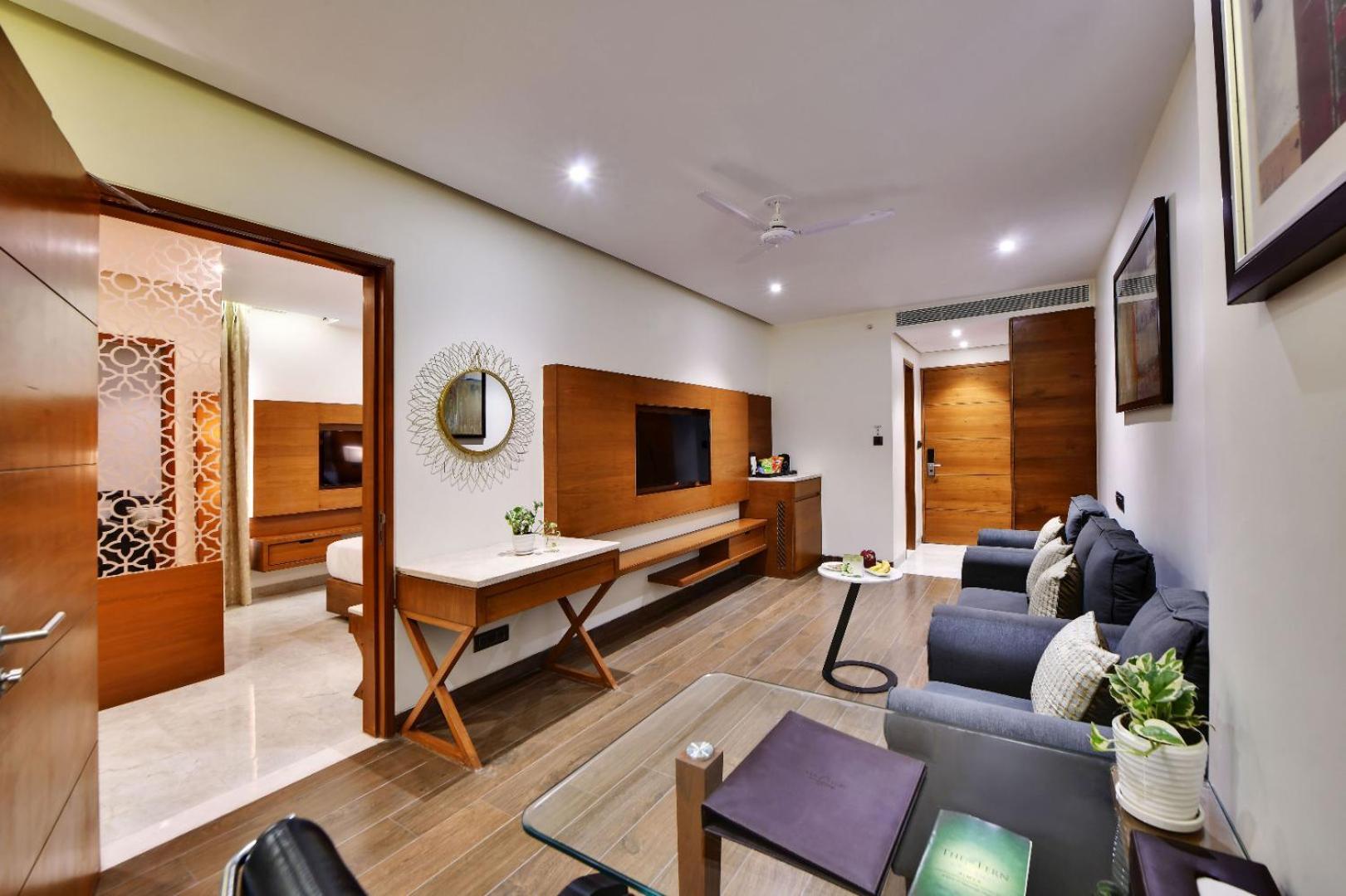 The Glory Suites Near Igi Airport New Delhi Exterior photo